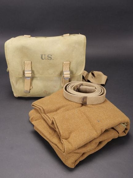 M36 duffel bag. Made of heavy, waterproof olive dr