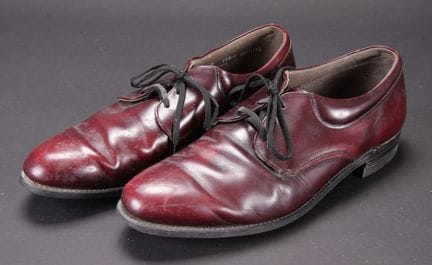 Zapatos tipo oficial del ejército estadounidense. 