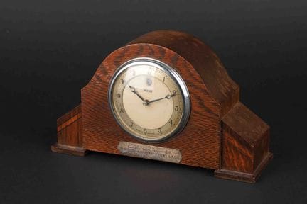 Orologio della RAF. Struttura in legno. Orologio c