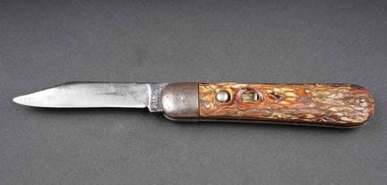 M2 Parachutist Knife. Metal fittings. Synthetic sc