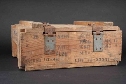 US Omaha grenade crate. Wooden crate. Complete. Em
