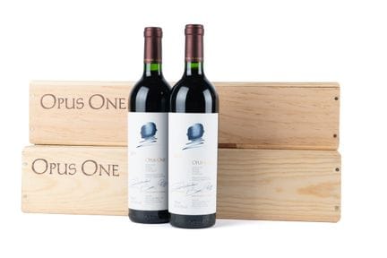 2019年份Opus One，12瓶
酒瓶状态：2箱×6瓶 OWC（保税）
所有状态和包装缩写（例如