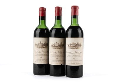 Chateau Ausone 1961, 3 bottle
Bottle conditions : 