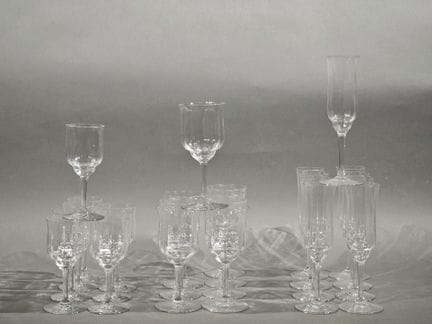 BACCARAT. Partie de service de verres en cristal m