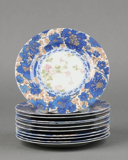 HAVILAND。11只“Dammouse”款瓷质甜点盘，饰有日式风格图案。直径22厘米。