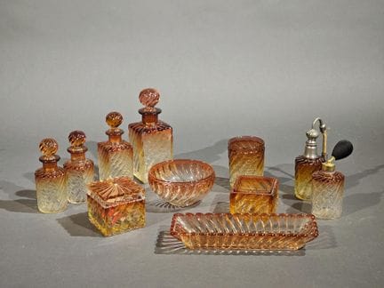 BACCARAT. Two-tone crystal toiletries set in a bam