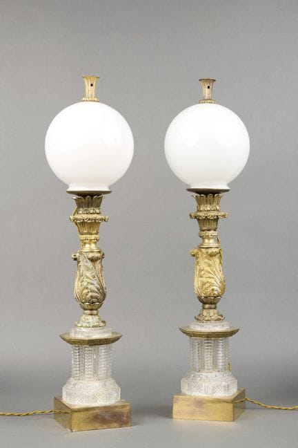 Paire d'importantes LAMPES en cristal taillé et br