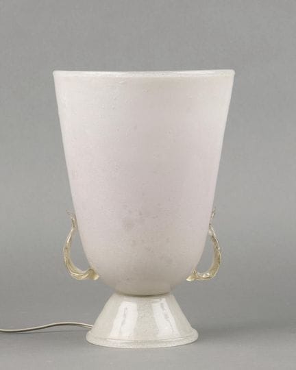 MURANO. Importante LAMPE en verre bullé ornée de d
