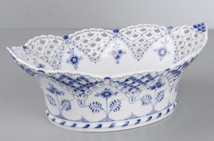 Royal Copenhagen Musselmalet Vollspitze, cesta ova