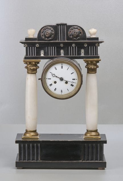 Orologio a portale in stile Biedermeier viennese, 