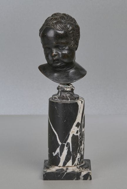 Busto di bambino in bronzo
Busto di bambino in bro