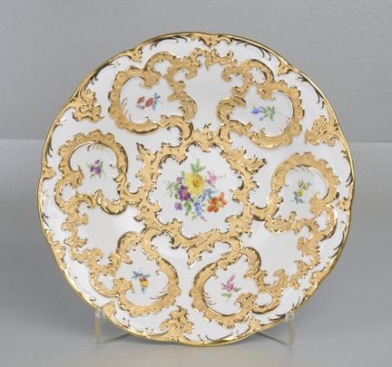 Meissen decorative bowl, white-ground, with floral