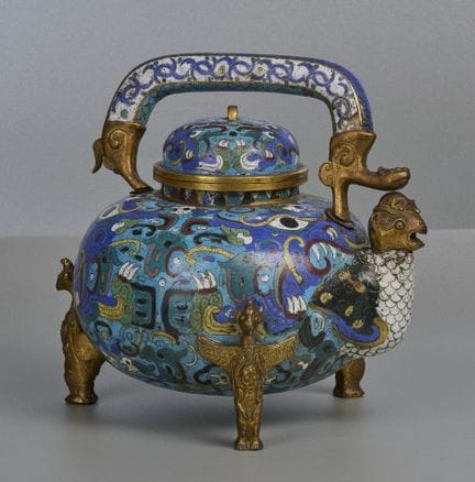 Chinese cloisonné enamel vessel, probably 17th/18t