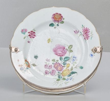 Chinese porcelain plate, mounted in silver, with a