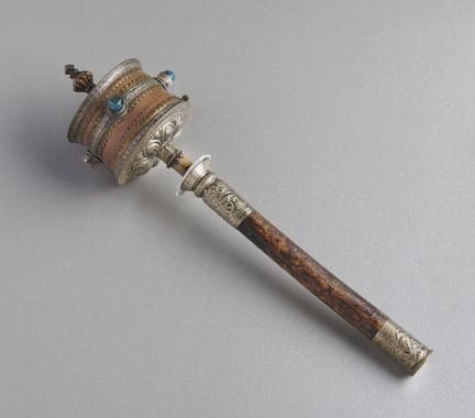 Große tibetische Gebetsmühle
Große tibetische Gebe