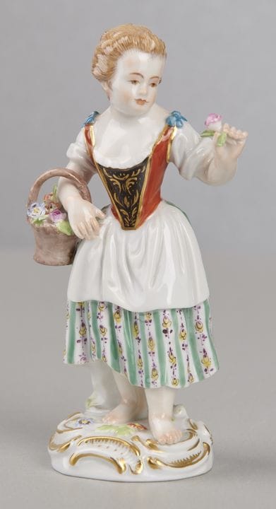 Figura de Meissen, niño jardinero con una flor, pr