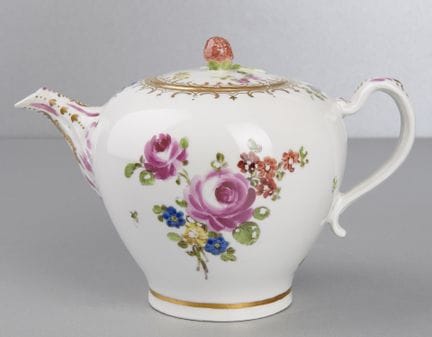 Fábrica Imperial de Porcelana, Viena, tetera
Fábri