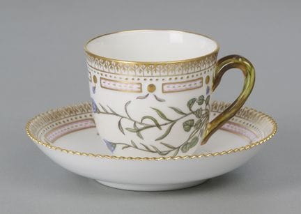 Royal Copenhagen, Flora Danica, taza de café, prim