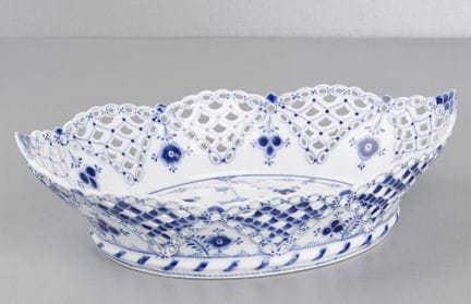 Royal Copenhagen Musselmalet Full Lace, oval flat 