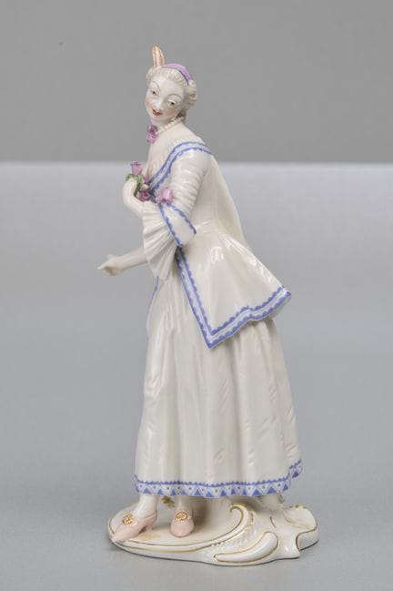 Figura de Nymphenburg, dama con rosas
Figura de Ny