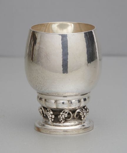 Tazza grande, Georg Jensen, 296 C, "Grape"
Tazza g