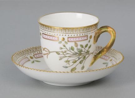 Royal Copenhagen, Flora Danica, taza de café, prim