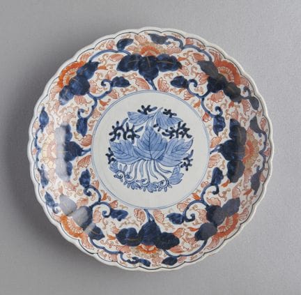 Japanese Imari porcelain plate, Meiji period
Japan