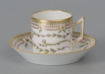 Royal Copenhagen, taza Flora Danica, primera selec