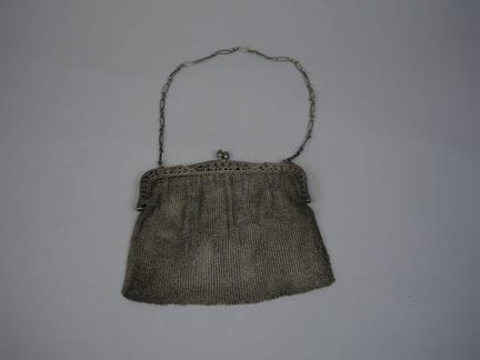 Pochette in argento 800 (punzone con testa di cing