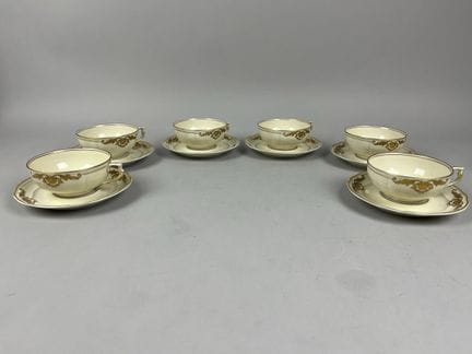 L.BERNARDAUD &amp; CIE - LIMOGES 
Juego de té de p