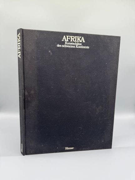 Africa - Art Treasures of the Black Continent
Hirm