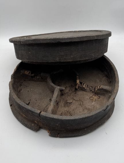 BOITE DE DIVINATION - Nigeria - Yoruba
Première mo