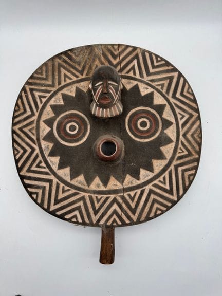 MASQUE ROND A DECORS GEOMETRIQUES - Burkina Faso -