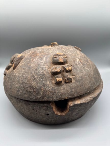 SCHALE MIT DECKEL – NIGERIA
Große Holzschale mit h