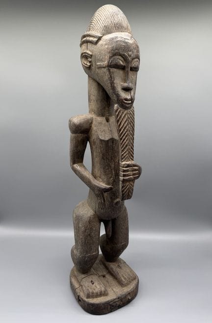 FIGURE MASCULINE BAULE Bois. longue barbe, scarifi