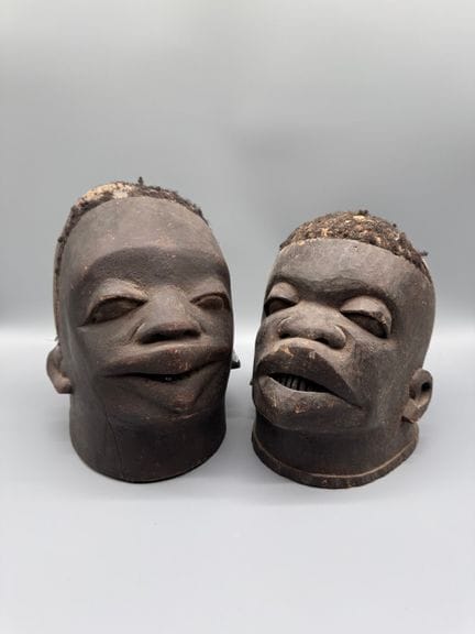 LOT DE DEUX MASQUES-CASQUES D'INITIATION LIPIKO - 