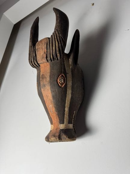 BUFFALO-MASKE – Elfenbeinküste, Burkina Faso
Erste