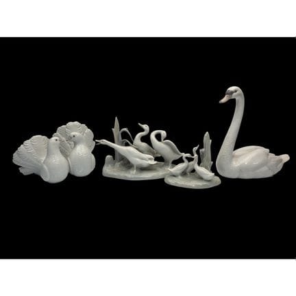 Lladro Lot of 4 Vintage Porcelain Figures.  All Fu