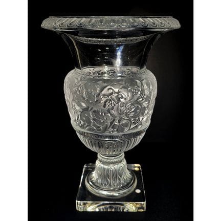 Vintage Lalique France Large "Versailles" Art Glas
