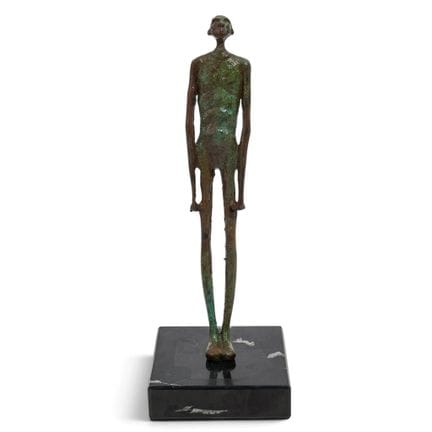 现代主义人物混合金属雕塑，20世纪后期，美国。艺术家/设计师/制造商：不详。  标记：无。 材质：混