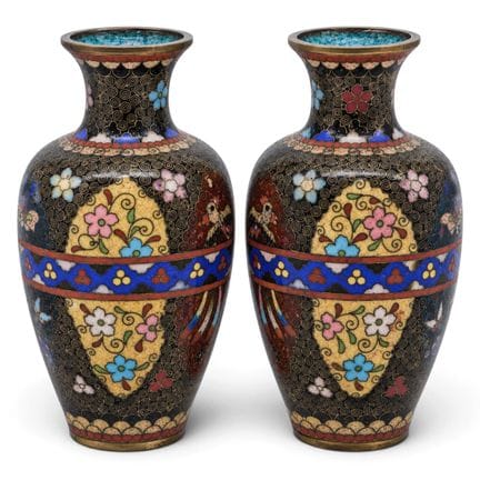 Paar japanischer Miniatur-Cloisonné-Vasen, Anfang 