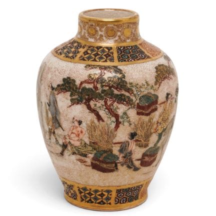 Antike japanische Satsuma-Keramik-Miniaturvase aus