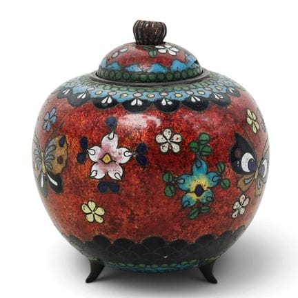 Japanische Cloisonné-Dose mit Deckel und Fuß, Anfa