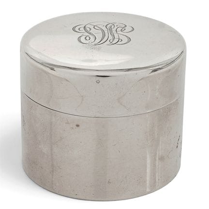 蒂芙尼（Tiffany &amp; Co）纯银雕刻旅行罐，19世纪末至20世纪，美国 艺术家/设计师