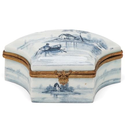 Chinesische blau-weiße Porzellan-Schmuckschatulle,