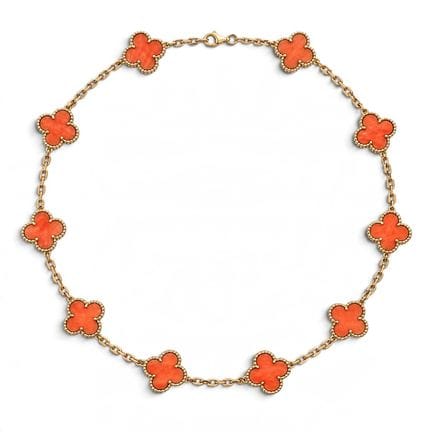 Collier Van Cleef &amp; Arpels « Alhambra » à 10 m