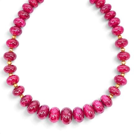 Collier en or jaune 18 carats avec perles de rubis