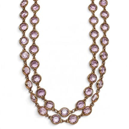 Collier sautoir Chanel de fantaisie, couleur améth