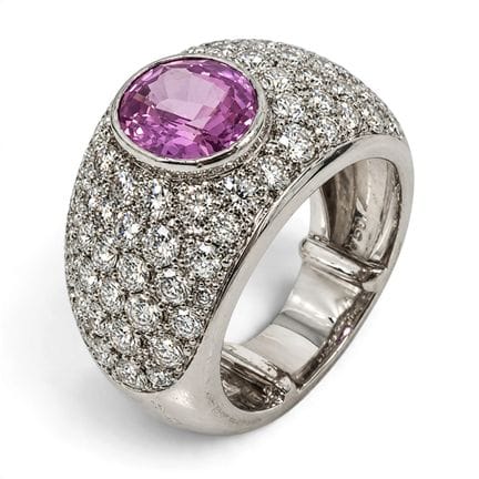Bague en or blanc 18 carats sertie d’un saphir ros