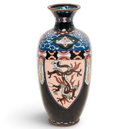 Vase japonais ancien en cloisonné représentant un 